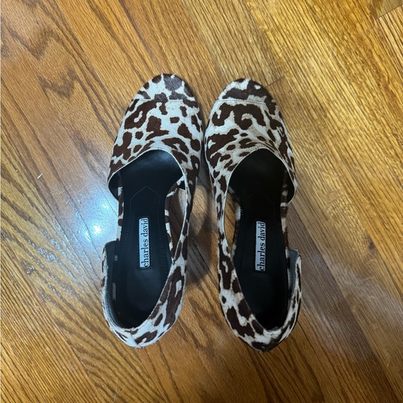 Never worn outside. - Picture 2 of 5